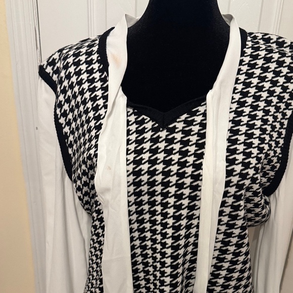Adrianna Papell Black and White Houndstooth Blouse - Picture 15 of 16
